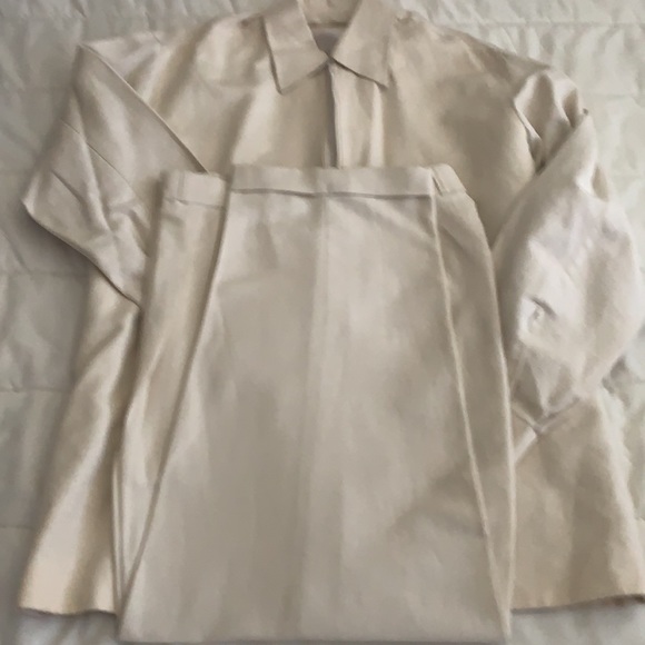 Suit - Picture 2 of 2